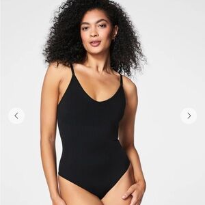SPANXsculpt™ Seamless Power
Thong Bodysuit